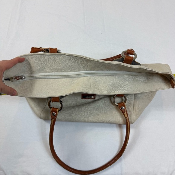 Cristina Made in Italy Genuine Leather Cream and Brown Tote Bag - Picture 16 of 16